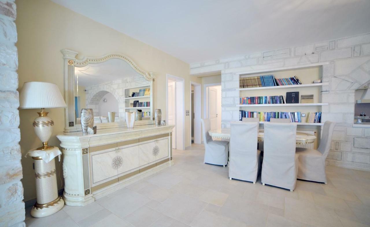 Villa Busho เนาซา ภายนอก รูปภาพ
